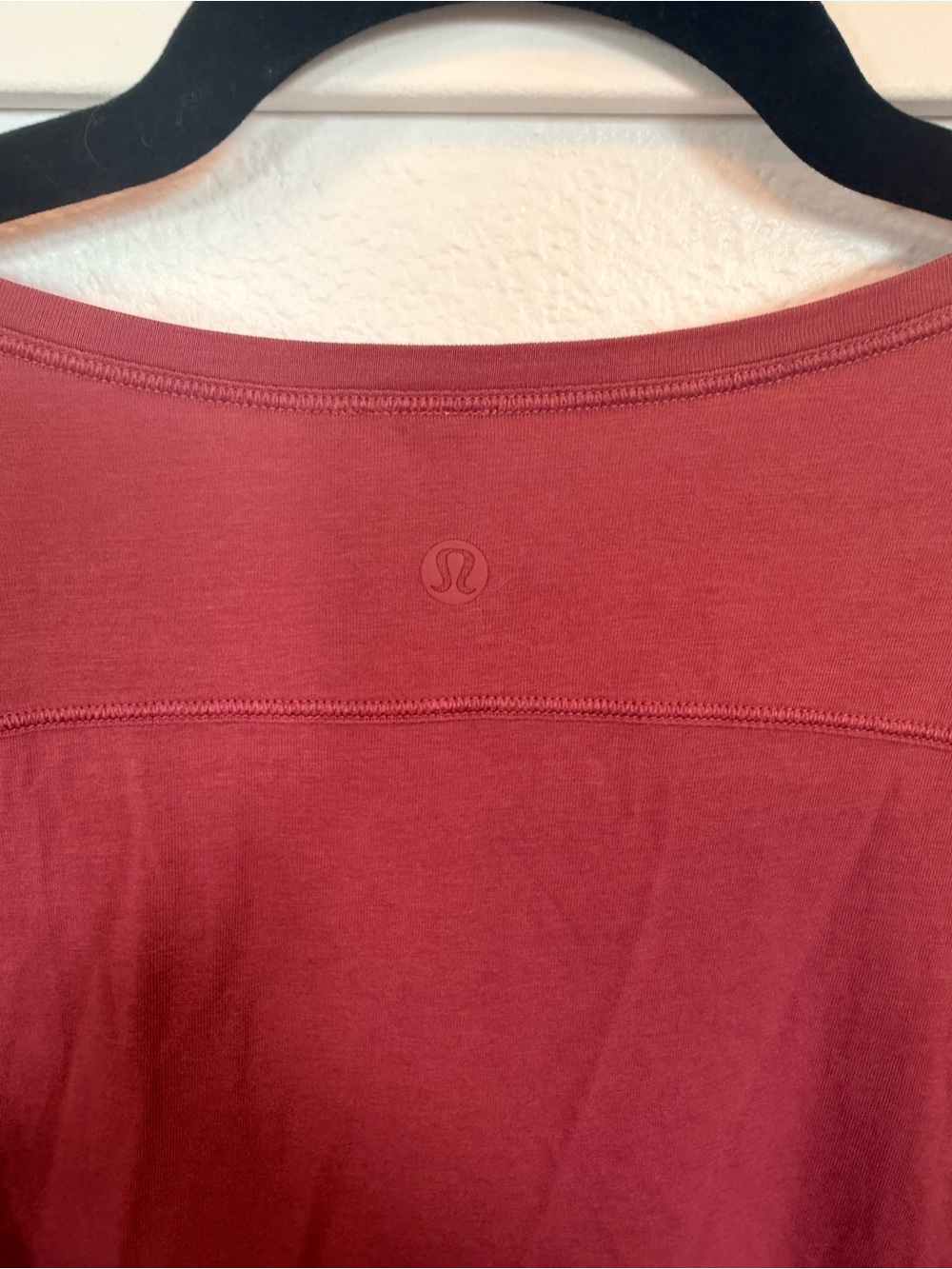 lululemon athletica Women's Long Sleeve Top - Picture 4 of 6